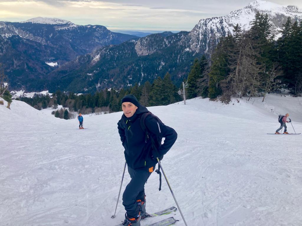 photo 260218121_121b