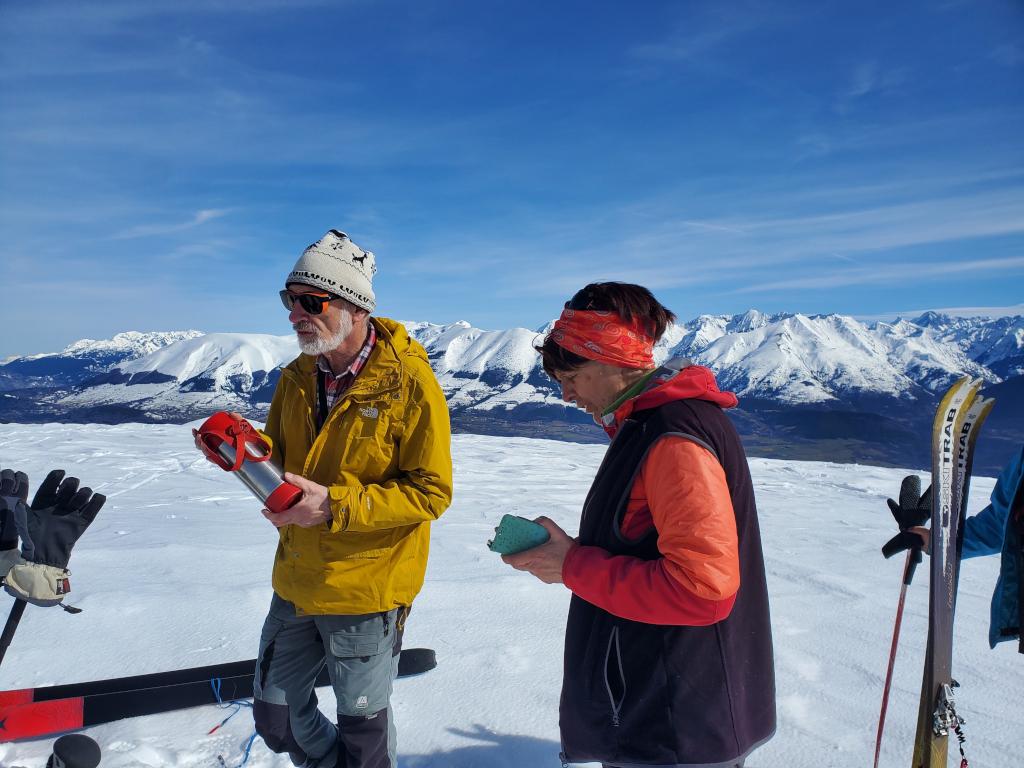 photo 260322121_121g